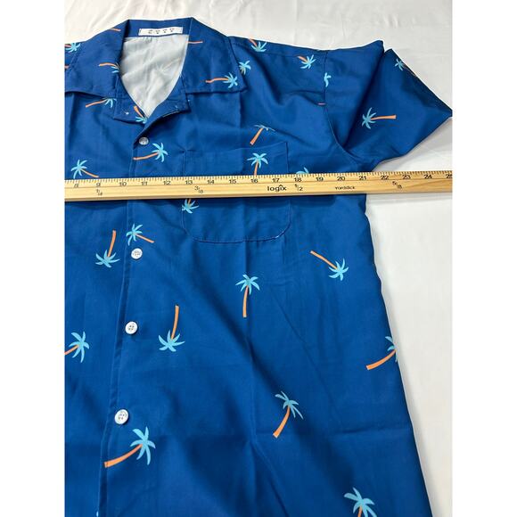 NWOT Men’s Palm Tree Button Down Size Medium Short Sleeve Color Blue - Picture 8 of 13